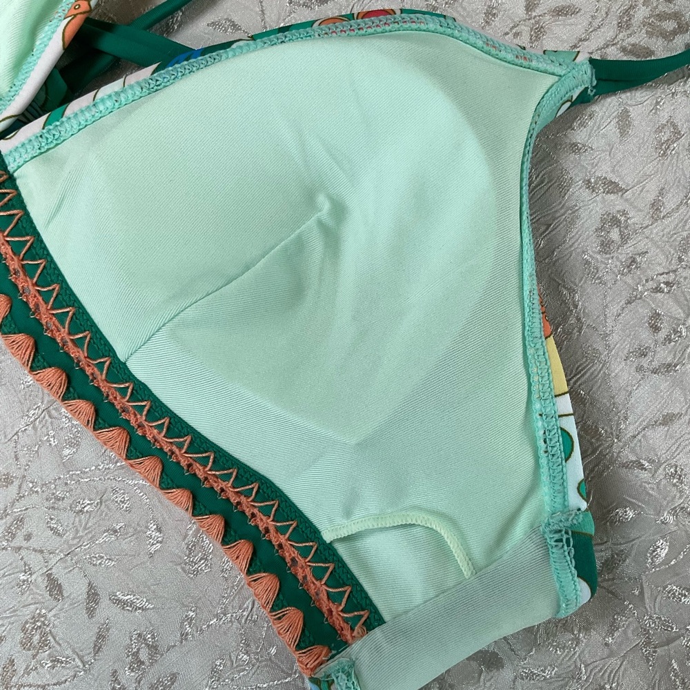 Cupshe Colorful Paradise Crossback Bikini Top (top only), NWT - Picture 13 of 14